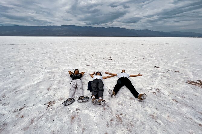Small Group Tour at the Death Valley From Las Vegas + LUNCH - Highlights of the Tour