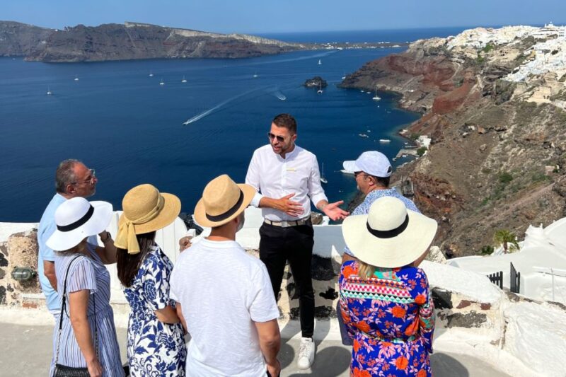 Small-Group Tour: Best of Santorini - Red and Black Beaches
