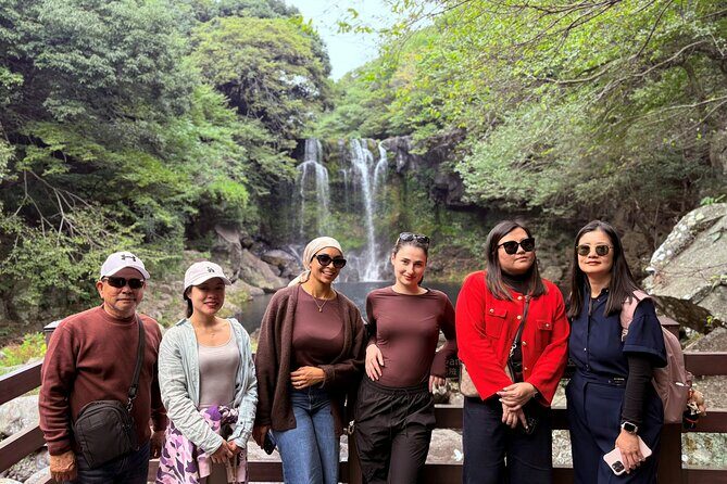 Small Group Tour for Jeju Fall Pink Muhly, Tangerines & Mt. Halla - The Sum Up