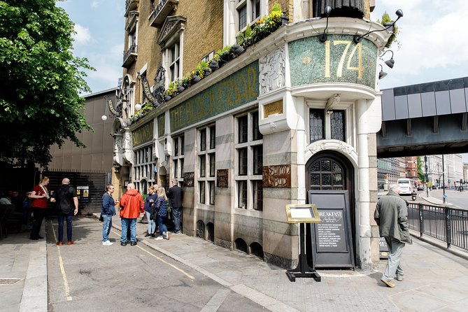 Small-Group Tour: Historical Pub Walking Tour of London - Sights Along the Way