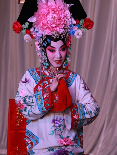 Small Group Tour Of Acrobatics Show And Peking Opera Show - Booking Information