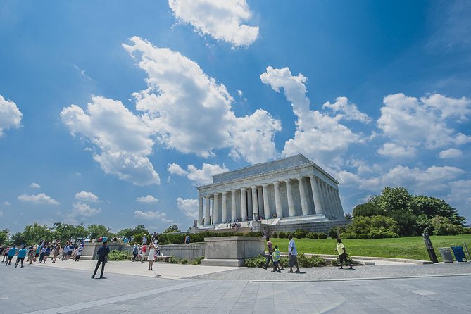 Small Group Tour of DC With Reserved National Archives Entry - Included Features