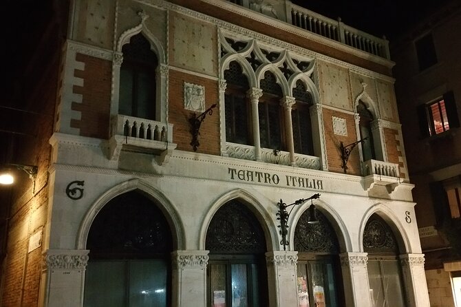 Small Group Tour of Venice by Night With an Expert Local Guide - Experience the Magic of Venice at Night