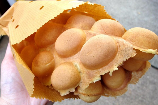 Small-Group Tour: the Best Bites of Hong Kong Island - Visiting the Blue House