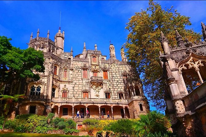 Small Group Tour Through the Romantic Sintra & Amazing Cabo Da Roca & Cascais - Accessibility and Participation
