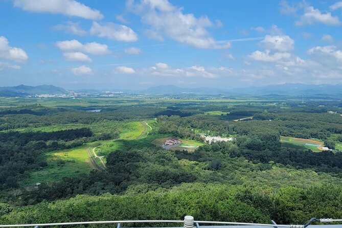 Small Group Tour to Demiliterized Zone & Suspension Bridge - Suspension Bridge Experience