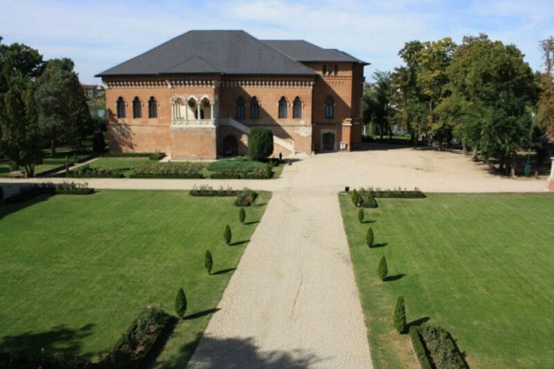 Small Group Tour to Mogosoaia Palace & Snagov Monastery - Highlights of the Tour