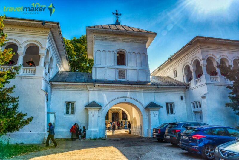 Small Group Tour to Mogosoaia Palace & Snagov Monastery - Inclusions of the Tour