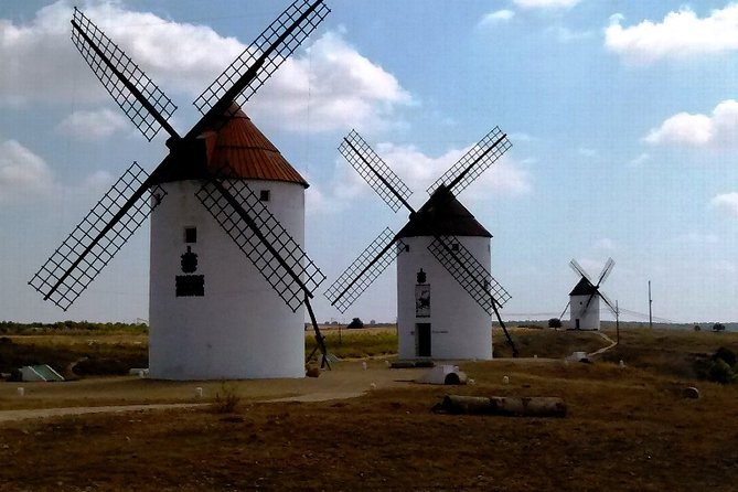 Small Group Tour to Toledo, Windmills & Winery Tour With Lunch - Cancellation Policy