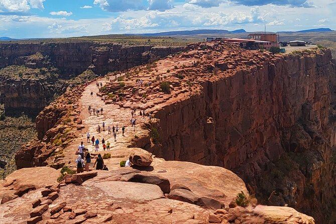 Small Group Tour to West Rim, Hoover Dam and 7 Magic Mountains - Tour Start Time