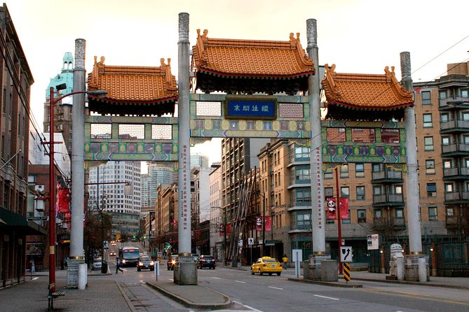Small Group Tour: Vancouver Sightseeing and Capilano Suspension Bridge - Exploring Neighborhoods