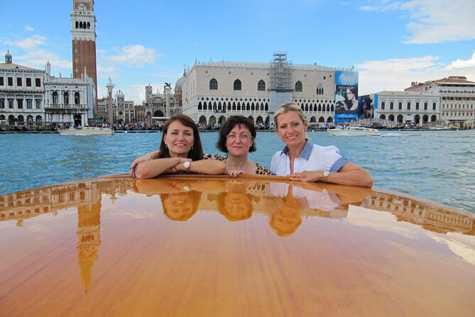 Small Group Venice Tour on Foot and by Boat With Tickets Included - Accessibility and Dress Code