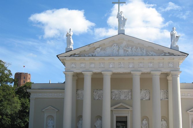 Small-Group Vilnius Half Day City Tour - Meeting and Pickup