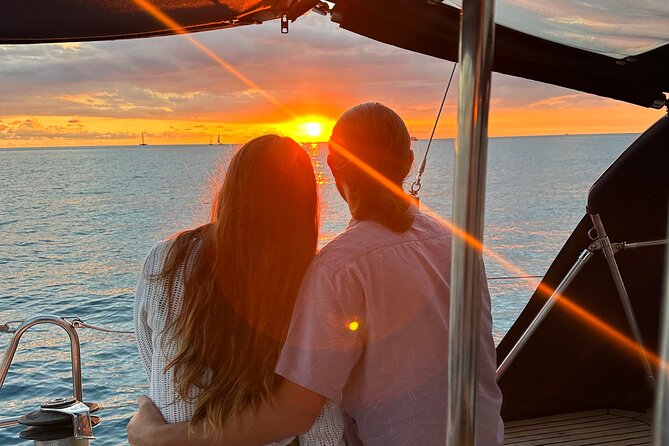 Small Group Waikiki Sunset Sailing Tour - Reviews