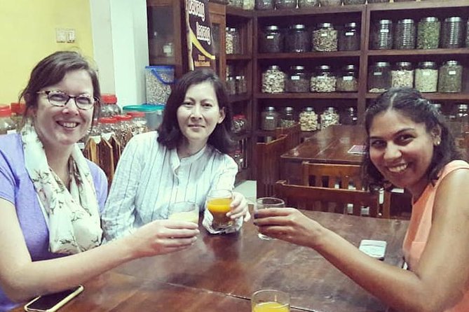 Small-Group Walking and Food Tour by Night in Yogyakarta - Exploring Yogyakartas Nightlife