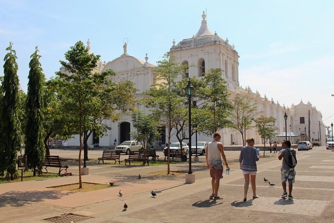 Small-Group Walking Excursion of León City - Key Points