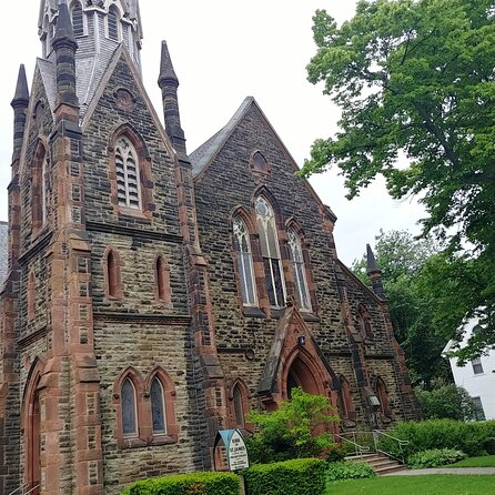 Small Group Walking Tour of Charlottetown Prince Edward Island - Highlights of the Charlottetown Tour