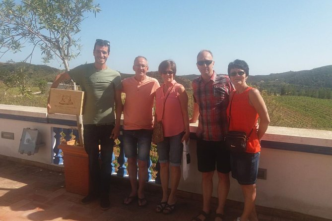 Small-Group Wine Tour & Silves Exploration (from Albufeira) - Exploring the Algarve Countryside