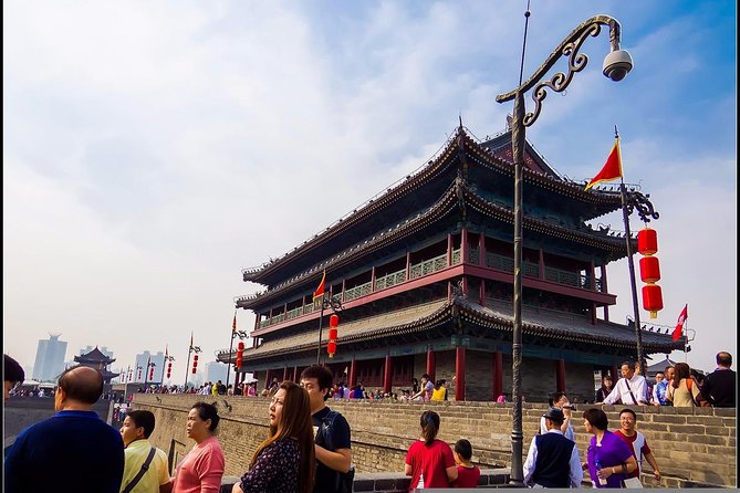 Small Group Xian Day Tour to Terracotta Army, City Wall, Pagoda & Muslim Bazaar - Itinerary Highlights