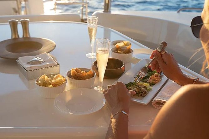 Small Group Yacht Sunset Cruise From Oahu - Cruise Highlights
