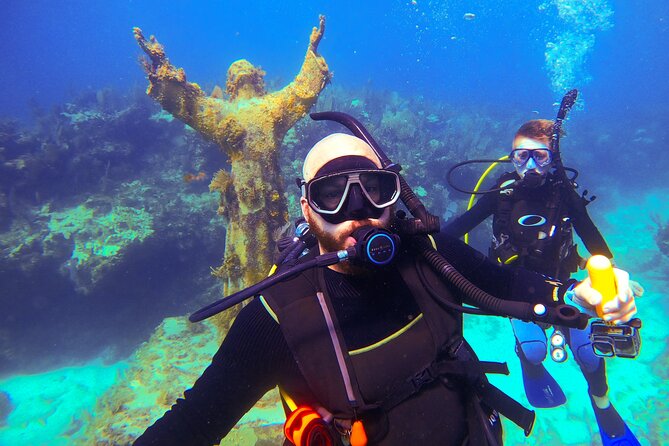 Small - Guided Shallow 2 Tank Dive Experience in Key Largo ALL GEAR INCLUDED - Operated by Silent World Dive Center