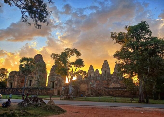 Small Tour in Angkor Archaeological Park - Tour Inclusions