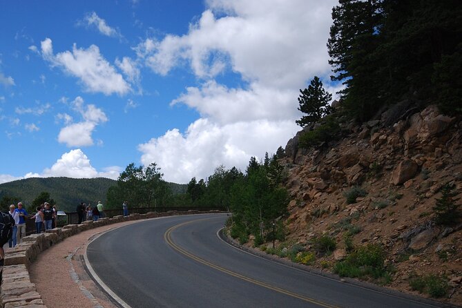 Smartphone Audio Driving Tour Between Banff and Calgary - Wildlife and Geographical Wonders