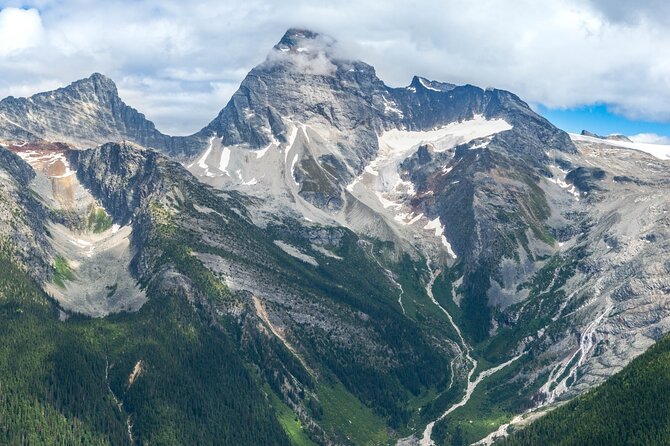 Smartphone Audio Driving Tour Between Kamloops & Revelstoke - Discovering the Areas History