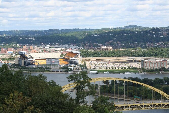 Smartphone-Guided Tour of Downtown Pittsburgh Sights & Stories - Learn About the Citys History