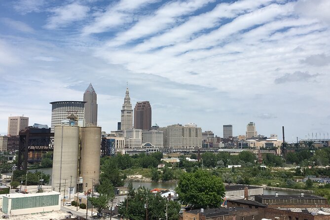 Smartphone-Guided Walking Tour of Downtown Cleveland Sights & Stories - Tour Features