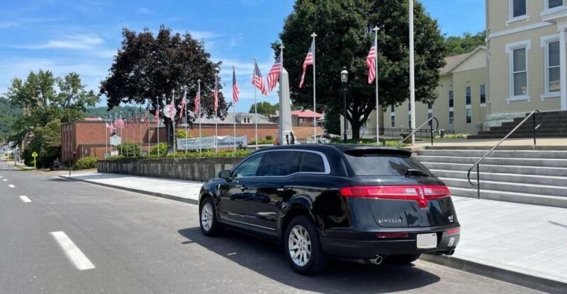 Smith Cove Terminal: Private Transfer to Seattle Hotels - Key Points