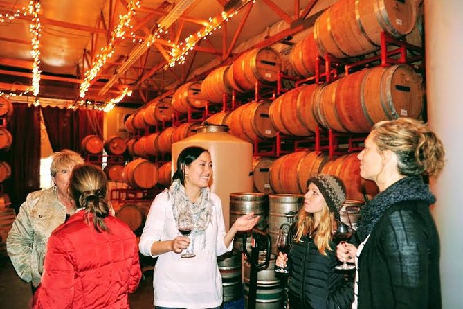 Snoqualmie Falls + Wine Tasting: All-Inclusive Small-Group Tour - Group Size and Weather