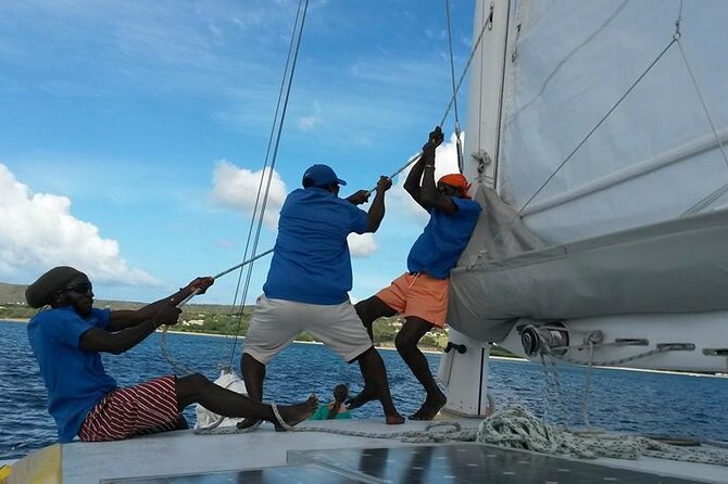 Snorkel Lunch & Lounge: Bluewater or Snorkel and Lunch: Leeward - Confirmation and Accessibility