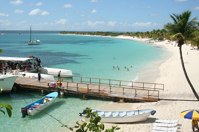 Snorkeling Adventure and Explore Catalina Island From Punta Cana - Pickup and Meeting Point