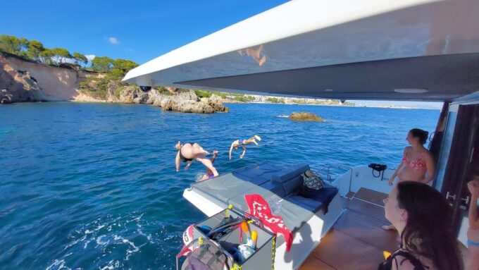 Snorkeling Experience Onboard of E-Catamaran at Palma Bay - Refreshments and Snacks