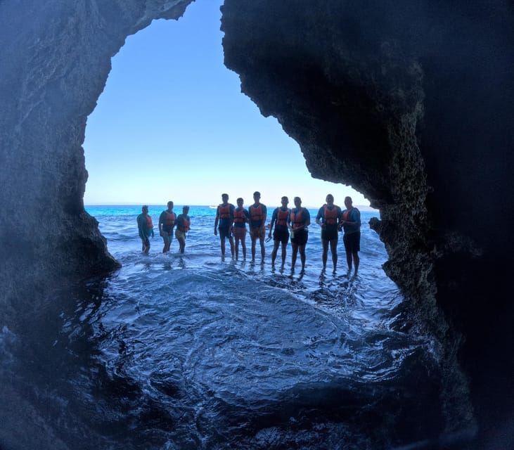 Snorkeling in Cueva Verde - Meeting Point
