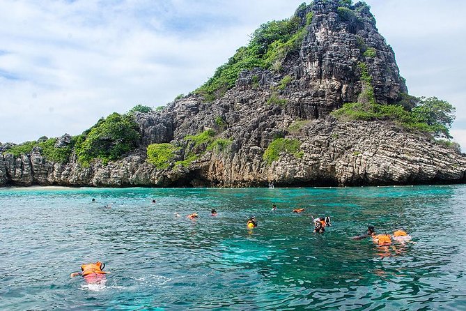 Snorkeling Tour to Rok and Haa Island by Speedboat From Koh Lanta - Meeting and Pickup