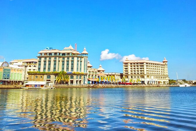 Snorkeling With Giant Turtles, the Red Church, Pamplemousses Garden & Port Louis - Included Amenities and Gear
