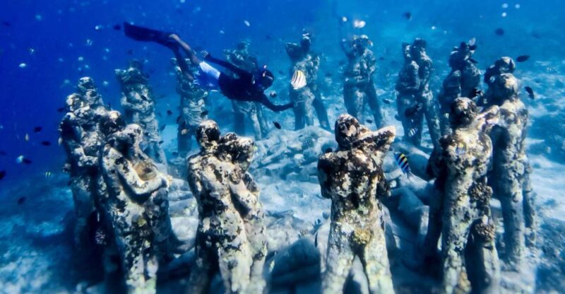 Snorkeling With Turtle and Underwater Statue in Gilis - Itinerary Highlights