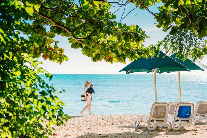 Snorkelling and Glass Bottom Boat at Green Island From Cairns - Facilities and Amenities