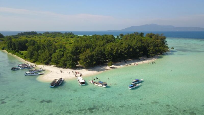 Snorkelling & Islandhopping Tour Karimunjawa (Private Tour) - Inclusions and Requirements