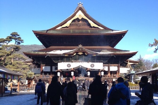 Snow Monkeys Sake Tasting Zenko-ji and Monzen Terrace Lunch - Booking and Cancellation Policy