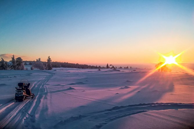 Snowmobile Driving - Morning Start - Appreciating the Surroundings