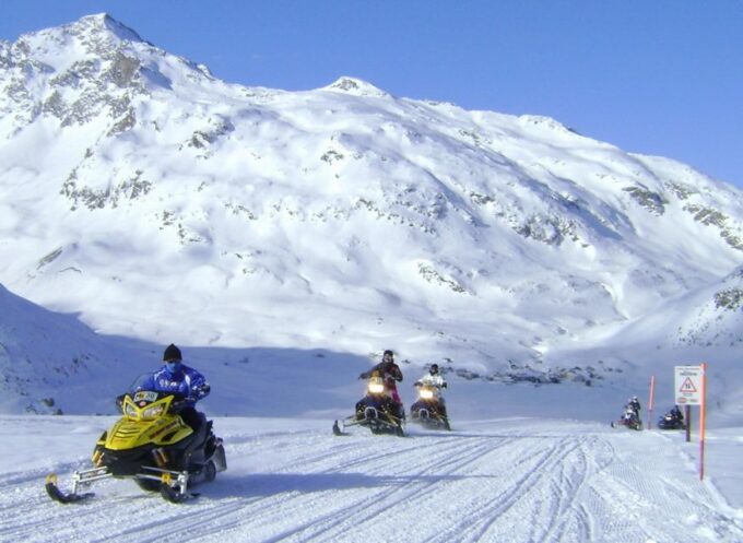Snowmobile Tour Madesimo / Splügen Pass (Daytrip St. Moritz) - Participant Requirements and Restrictions