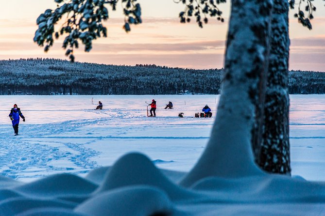 Snowshoe Trip for Ice Fishing in Inari-Saariselkä - Booking and Cancellation Policies
