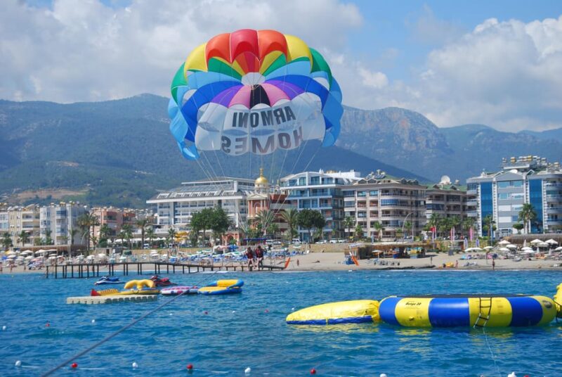 Soar Above Alanya: Ultimate Parasailing Adventure! - Safety and Equipment