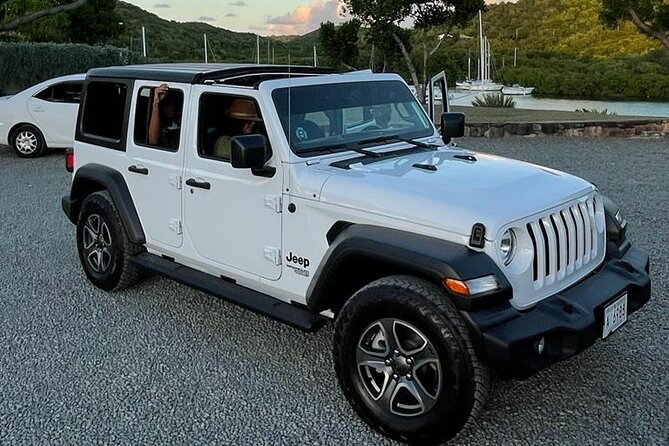 SoCoHo Luxe Private Jeep Wrangler Tour - Meeting and Pickup