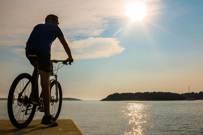 Solta Island: Self-Guided Bike Tour From Split - Enjoying Local Cuisine and Brunch