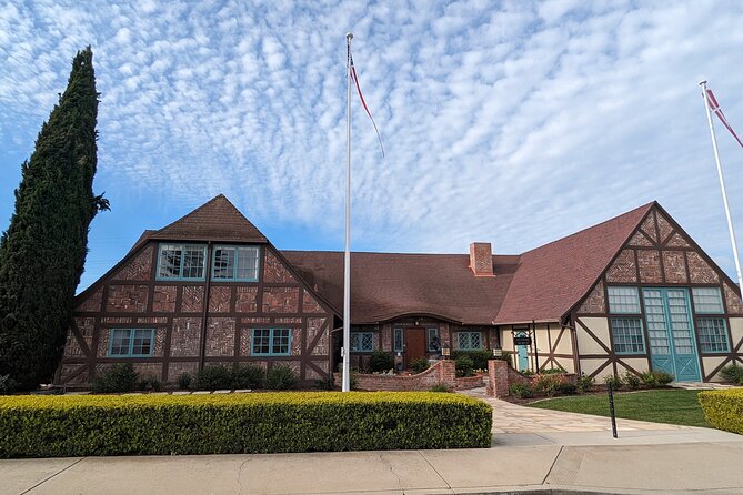 Solvang Scavenger Hunt Walking Tour and Game - What to Expect During the Experience
