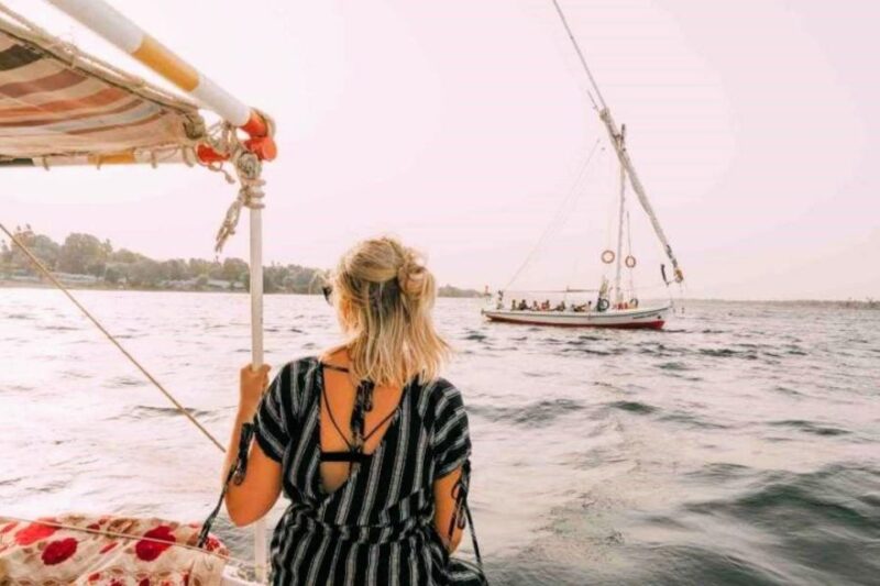 Soma Bay: Cairo & Giza Pyramids, Museum & Nile Boat Trip - Transportation and Comfort